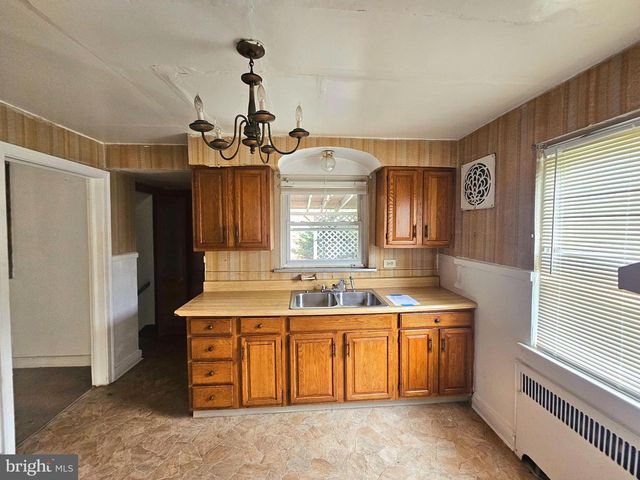 2951 N 6TH ST, Harrisburg, PA 17110
