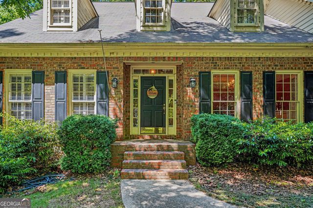290 Brandon Mill Circle, Fayetteville, GA 30214