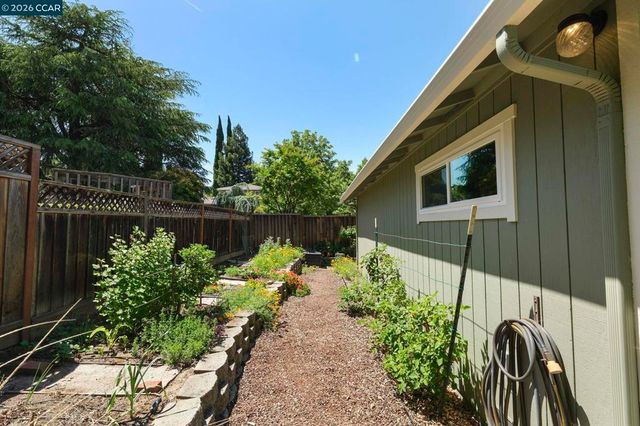 1270 Windermere Way, Concord, CA 94521
