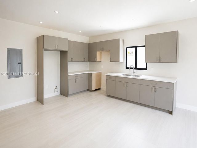 13720 NE 2nd Court, North Miami, FL 33161