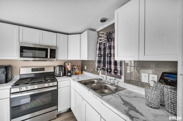 1526 S GRISWOLD Street, Peoria, IL 61605