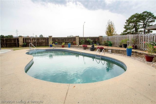 8700 Lakeside Way, Fort Smith, AR 72903