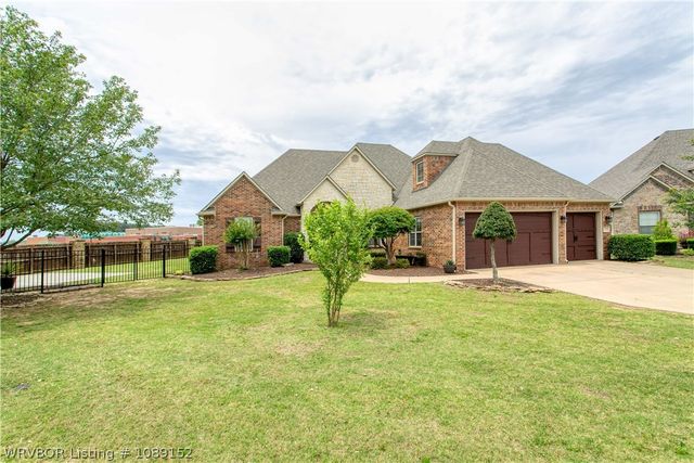 8700 Lakeside Way, Fort Smith, AR 72903