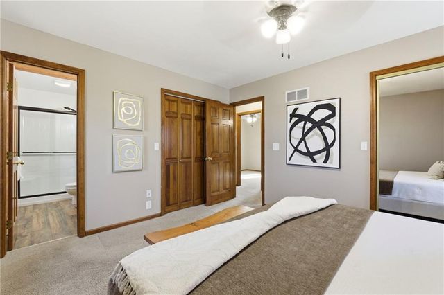 3910 Carter Drive, Smithville, MO 64089