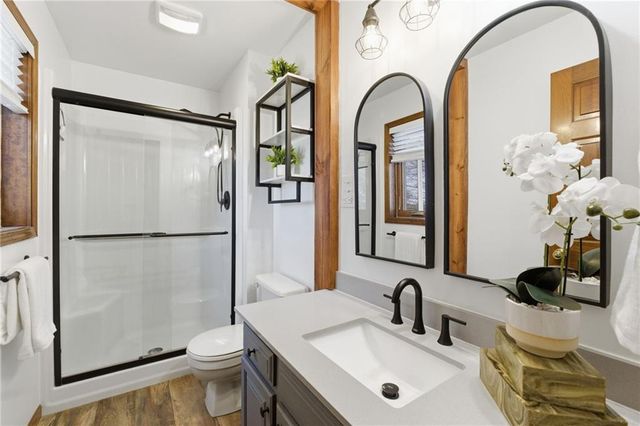 3910 Carter Drive, Smithville, MO 64089