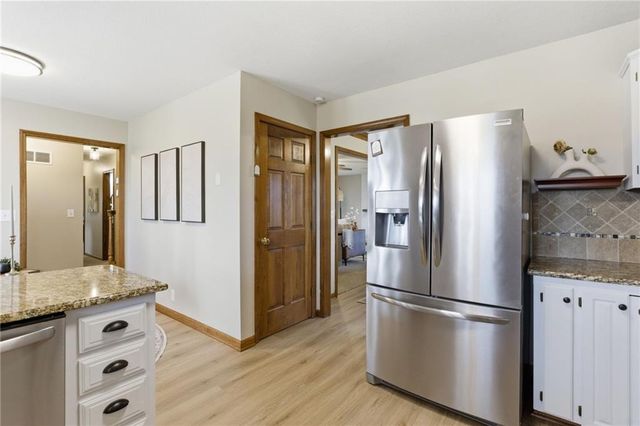 3910 Carter Drive, Smithville, MO 64089