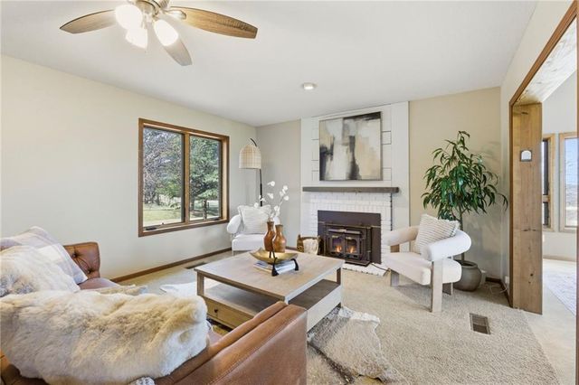 3910 Carter Drive, Smithville, MO 64089