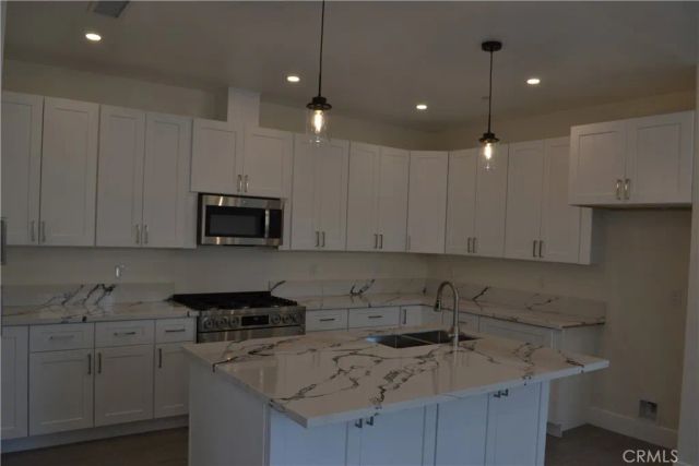 179 E 8th Street, Perris, CA 92570