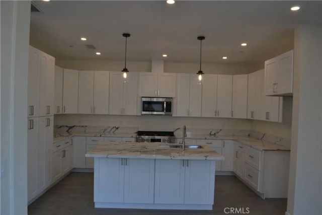 179 E 8th Street, Perris, CA 92570