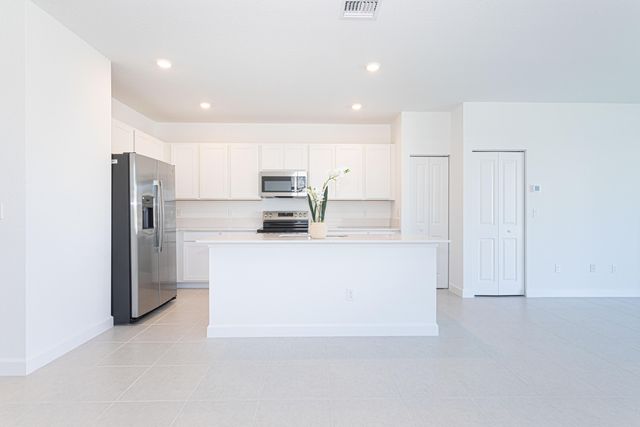 503 SE Rivergrass Street, Port St. Lucie, Port St Lucie, FL 34984