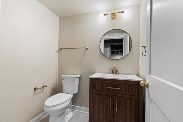 11036 W Derby AVENUE, Wauwatosa, WI 53225