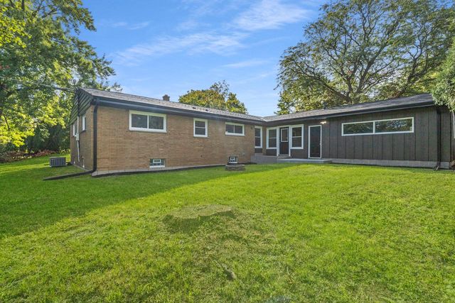 11036 W Derby AVENUE, Wauwatosa, WI 53225