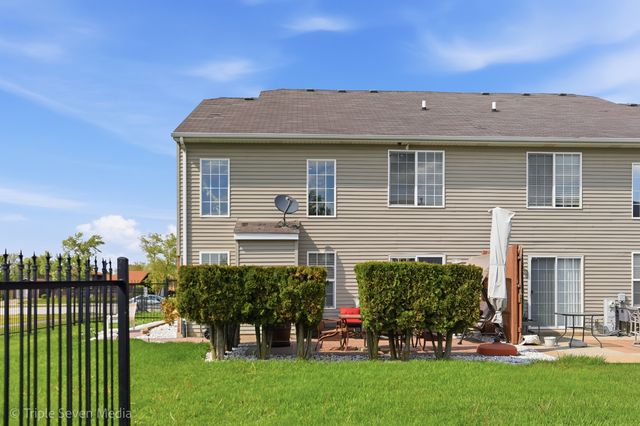 2495 Spruce Street 1, Lynwood, IL 60411