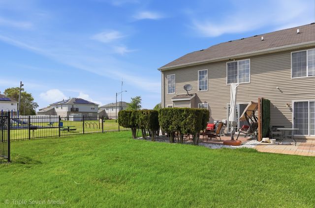 2495 Spruce Street 1, Lynwood, IL 60411