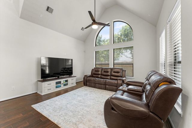 17805 Arapaho Hill Lane, Humble, TX 77346