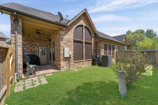 17805 Arapaho Hill Lane, Humble, TX 77346