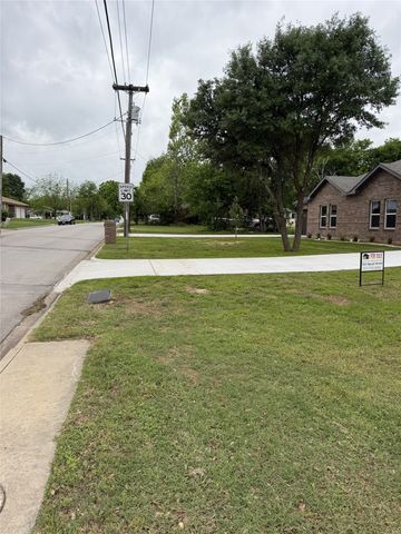 106 Woodard Avenue, Cleburne, TX 76033