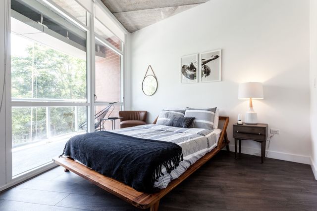 1590 Elmwood Avenue 1109, Evanston, IL 60201