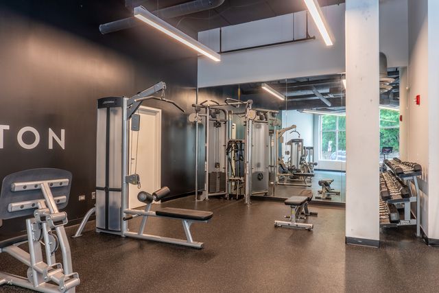 1590 Elmwood Avenue 1109, Evanston, IL 60201