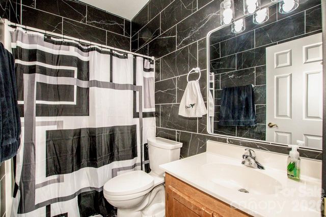 225 Delview Drive, Cherryville, NC 28021