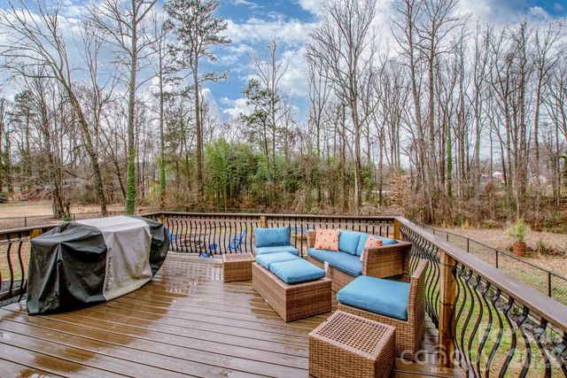 225 Delview Drive, Cherryville, NC 28021