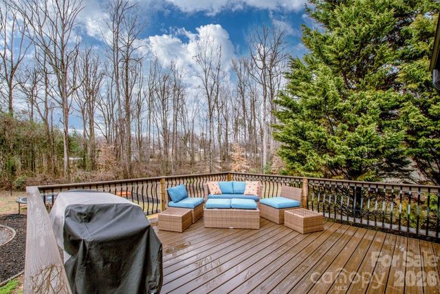 225 Delview Drive, Cherryville, NC 28021