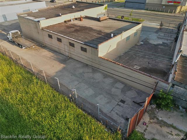 15410 Harper Avenue, Detroit, MI 48224