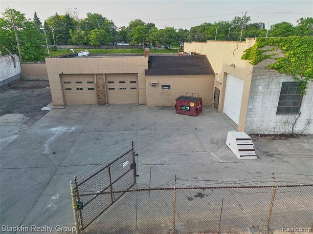 15410 Harper Avenue, Detroit, MI 48224