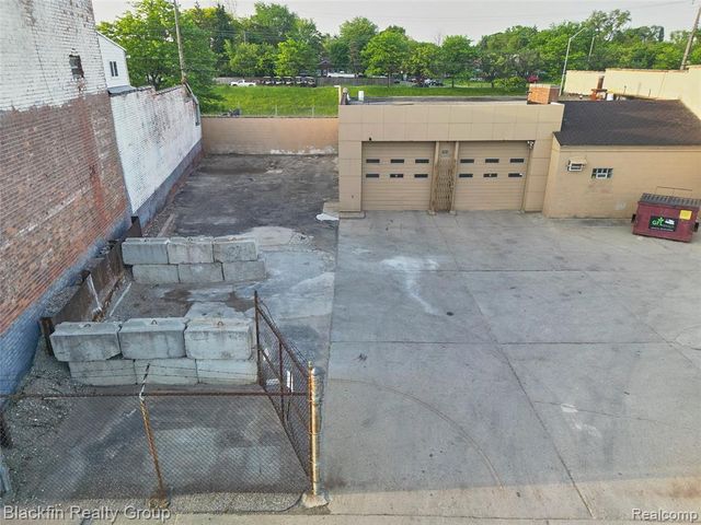 15410 Harper Avenue, Detroit, MI 48224