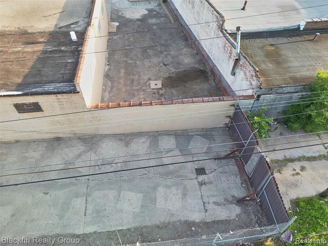 15410 Harper Avenue, Detroit, MI 48224