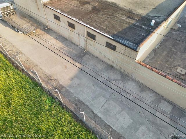 15410 Harper Avenue, Detroit, MI 48224