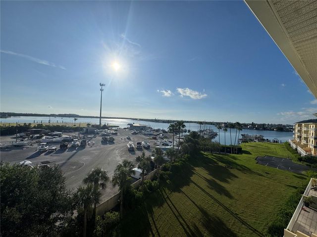 423 150TH AVENUE 1501, Madeira Beach, FL 33708
