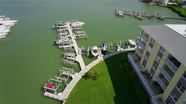 423 150TH AVENUE 1501, Madeira Beach, FL 33708