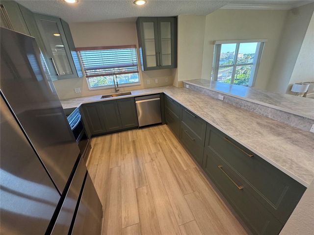 423 150TH AVENUE 1501, Madeira Beach, FL 33708