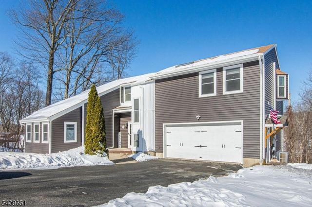 15 Sachem Rd, Jefferson Twp., NJ 07849