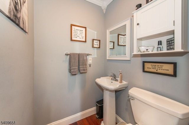 15 Sachem Rd, Jefferson Twp., NJ 07849