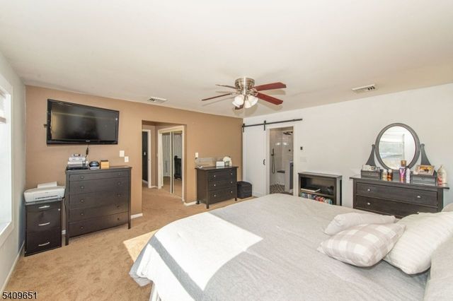 15 Sachem Rd, Jefferson Twp., NJ 07849