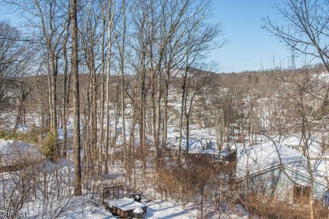 15 Sachem Rd, Jefferson Twp., NJ 07849