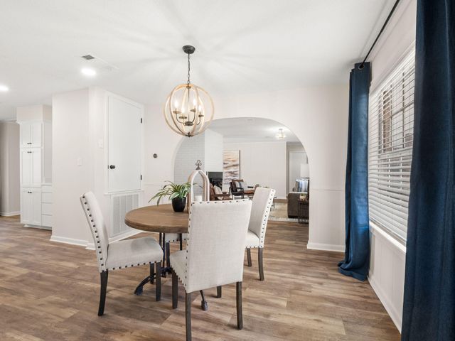 137 Robinson Kitts Rd, Leesville, LA 71446