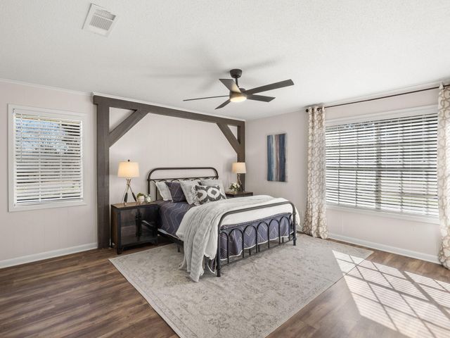 137 Robinson Kitts Rd, Leesville, LA 71446