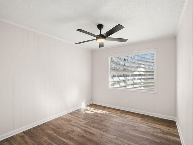 137 Robinson Kitts Rd, Leesville, LA 71446