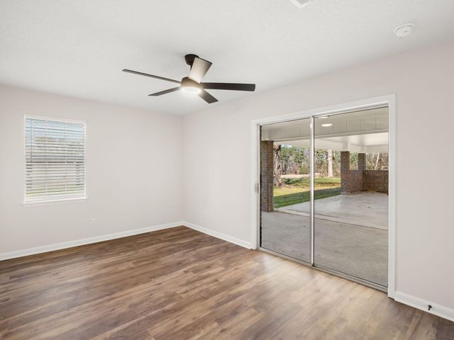 137 Robinson Kitts Rd, Leesville, LA 71446