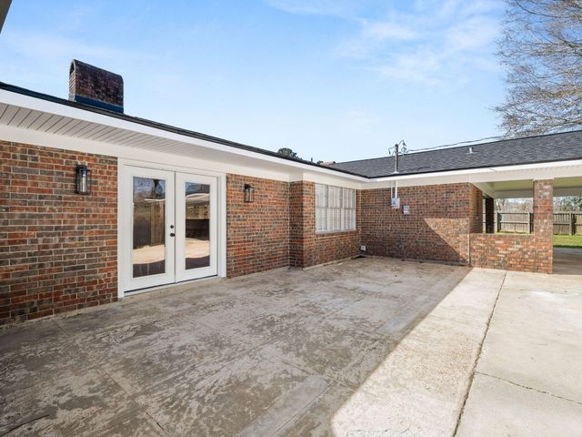 137 Robinson Kitts Rd, Leesville, LA 71446