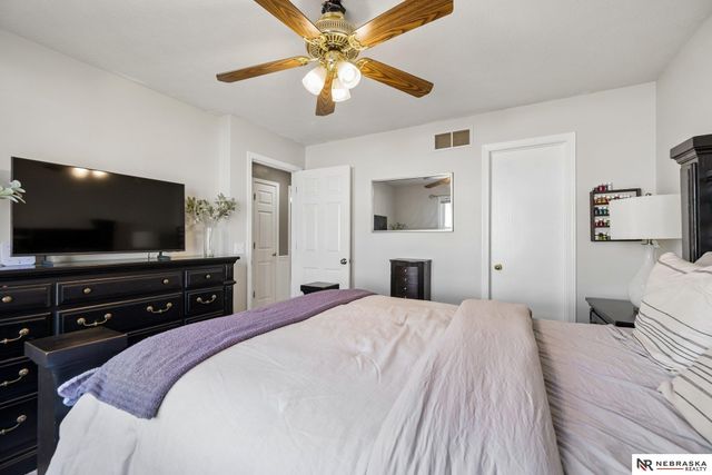1320 Patterson Drive, Lincoln, NE 68522