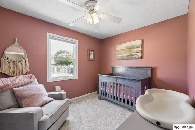 1320 Patterson Drive, Lincoln, NE 68522