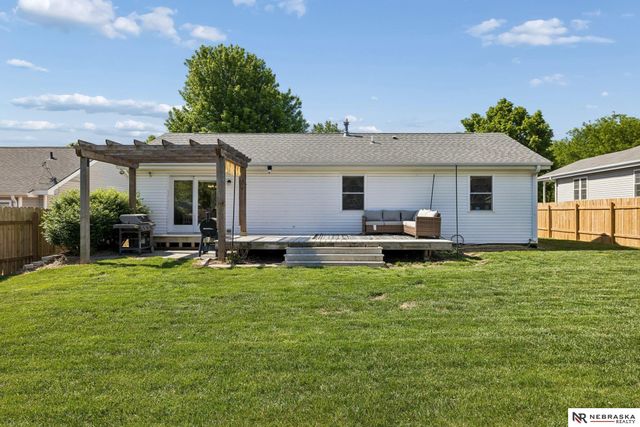 1320 Patterson Drive, Lincoln, NE 68522
