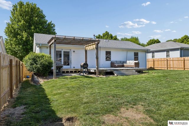 1320 Patterson Drive, Lincoln, NE 68522