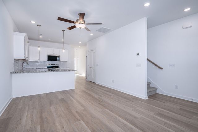 1170 S Dickerson Rd Unit 23, Goodlettsville, TN 37072