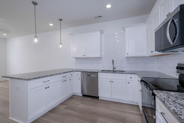 1170 S Dickerson Rd Unit 23, Goodlettsville, TN 37072