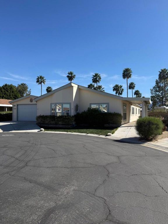 1324 Via Palmera, Cathedral City, CA 92234